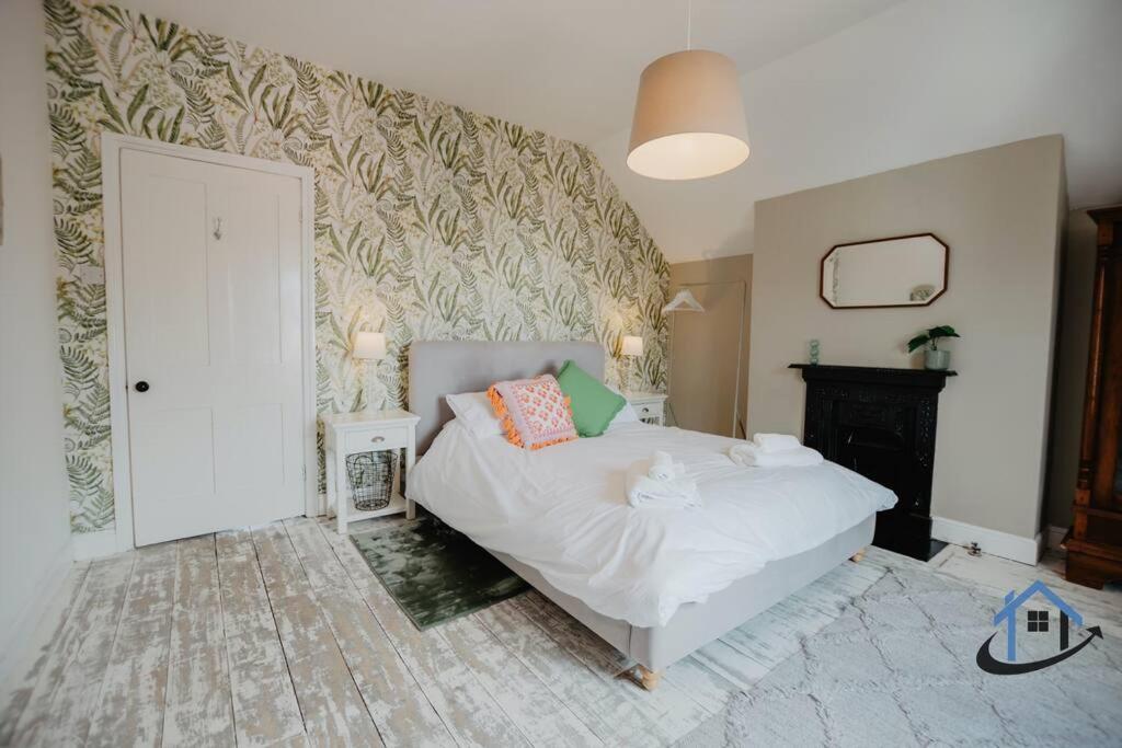 Indigo Snug - Gorgeous 2 Bed Flat In The Heart Of كرومر المظهر الخارجي الصورة