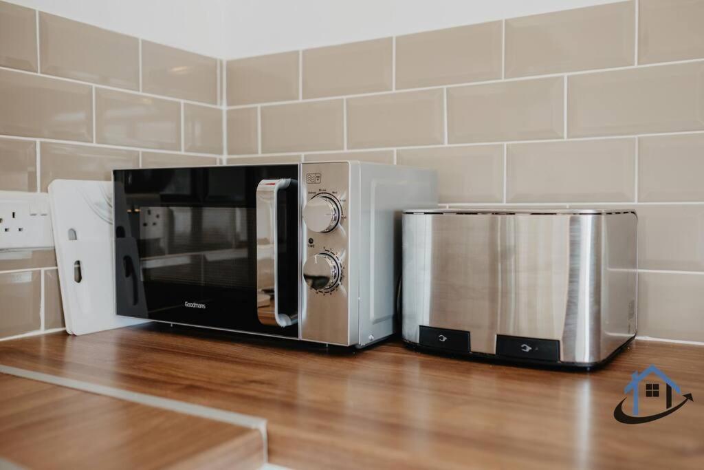 Indigo Snug - Gorgeous 2 Bed Flat In The Heart Of كرومر المظهر الخارجي الصورة